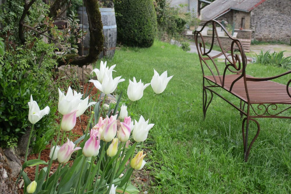 Photo of Outdoor in Camares