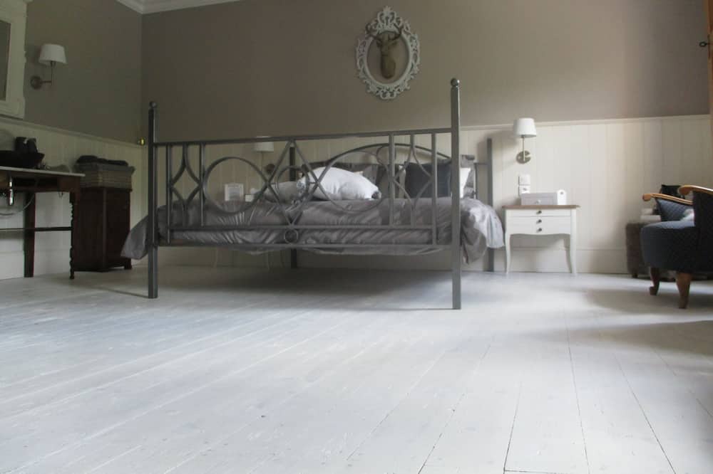 Photo of Bedroom in Camares