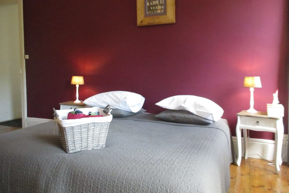 Photo of Bedroom in Camares