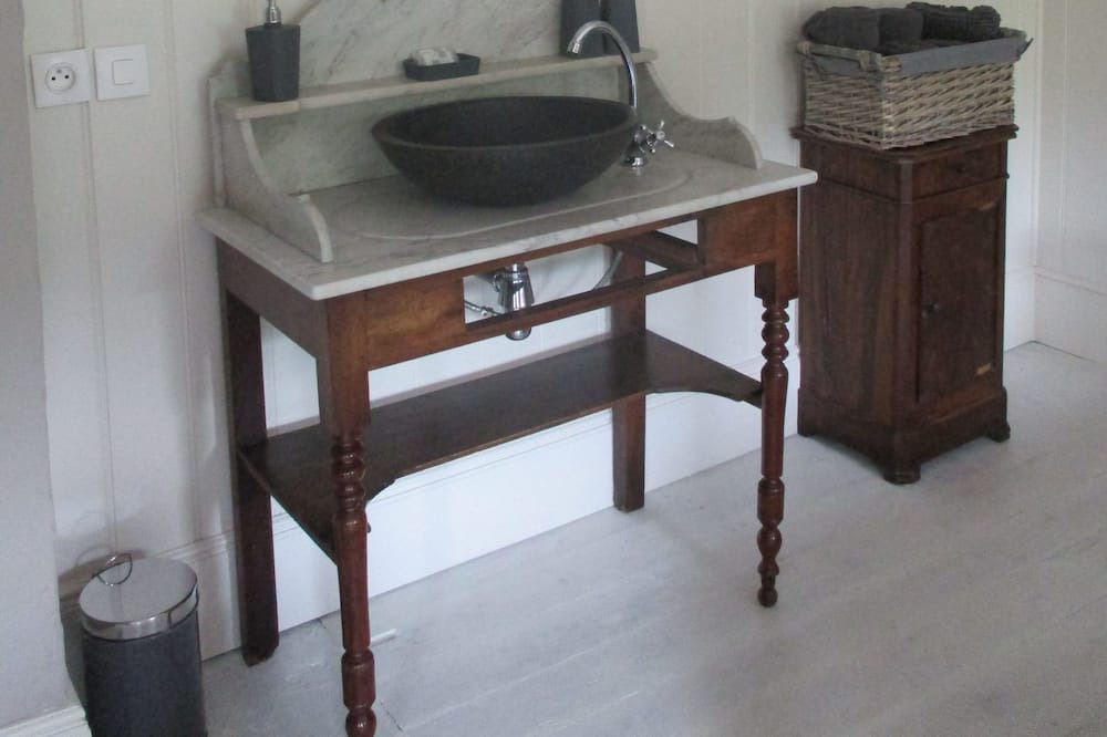 Photo of Bedroom in Camares