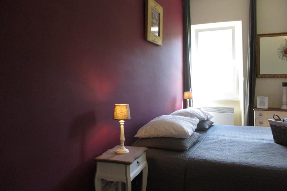 Photo of Bedroom in Camares