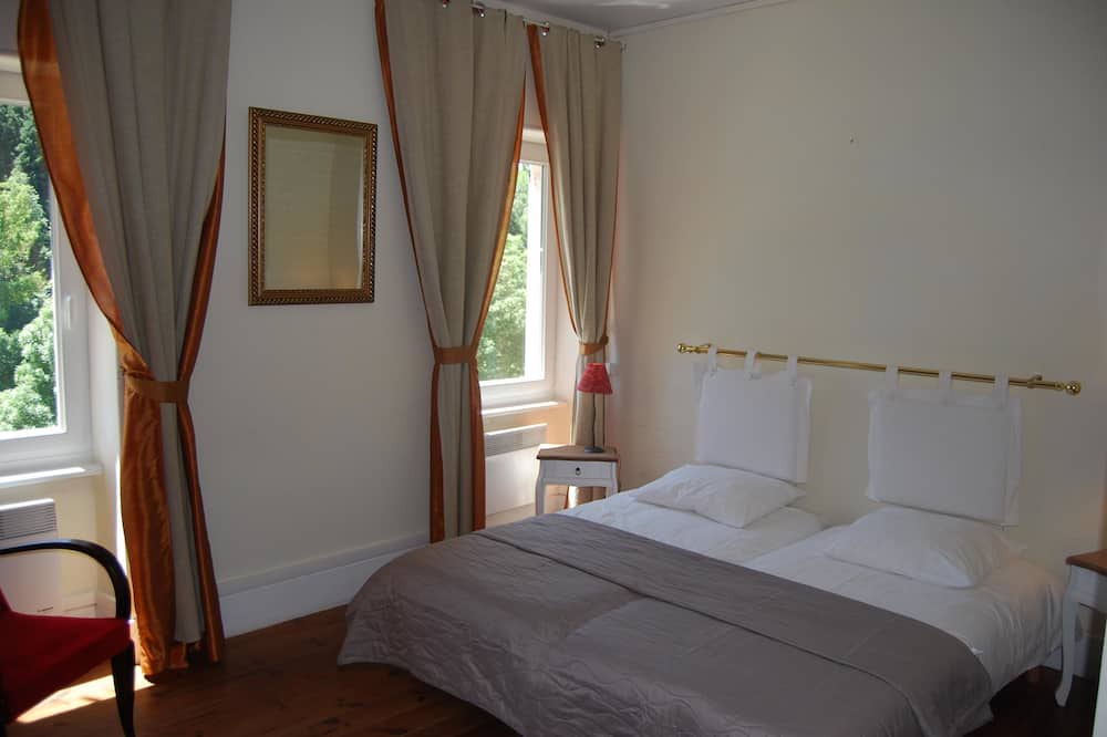 Photo of Bedroom in Camares