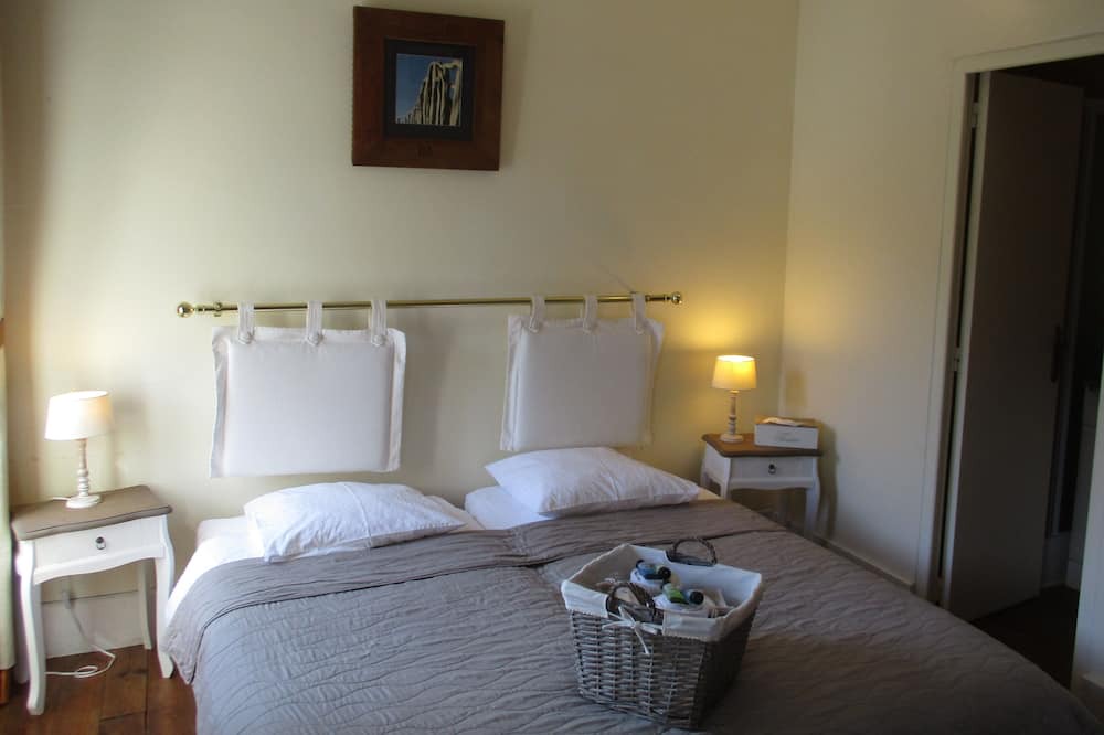 Photo of Bedroom in Camares