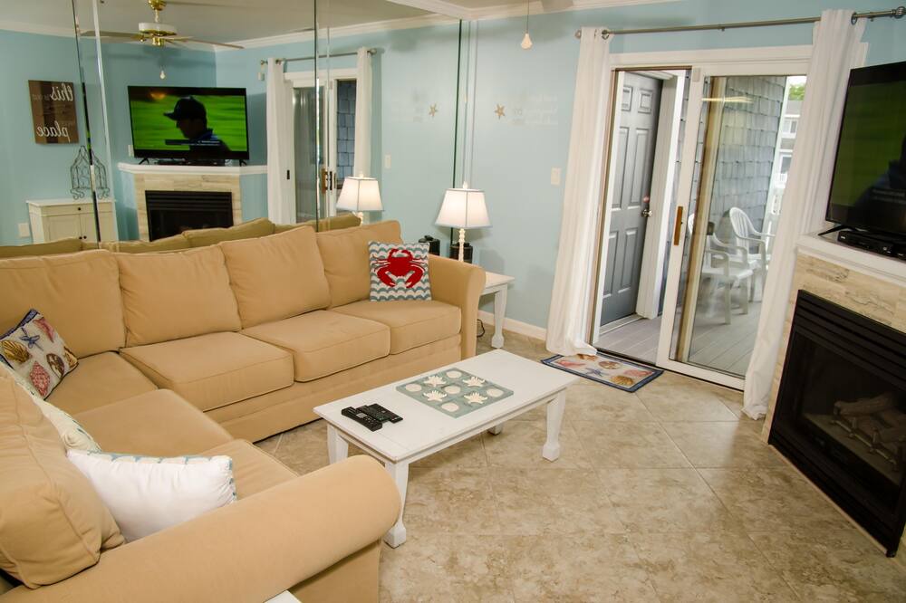 Photo of Bedroom in Heron Harbour Isle