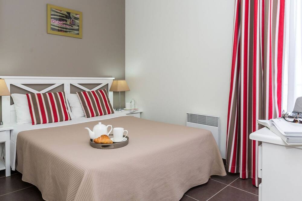 Photo of Bedroom in Chinon