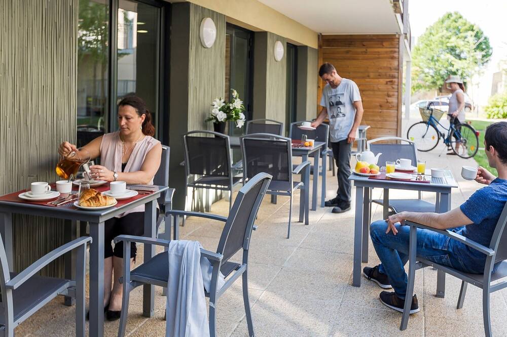 Photo of Others in Chinon
