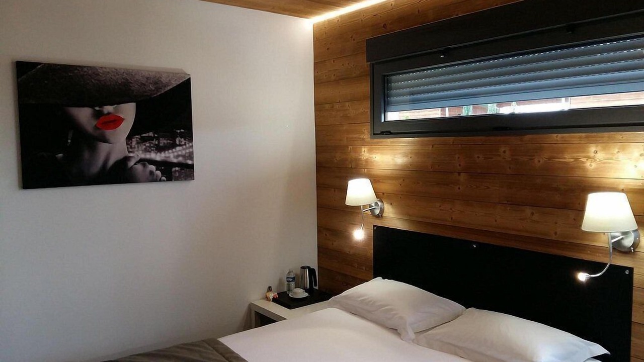 Photo of Bedroom in Saint-Vulbas