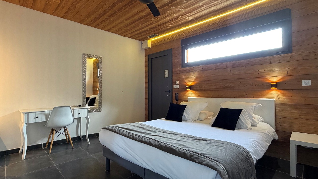 Photo of Bedroom in Saint-Vulbas