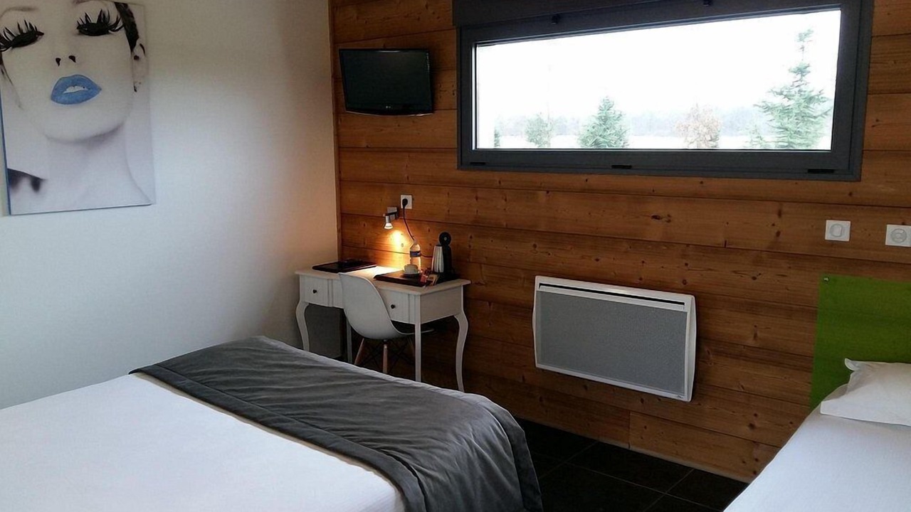 Photo of Bedroom in Saint-Vulbas