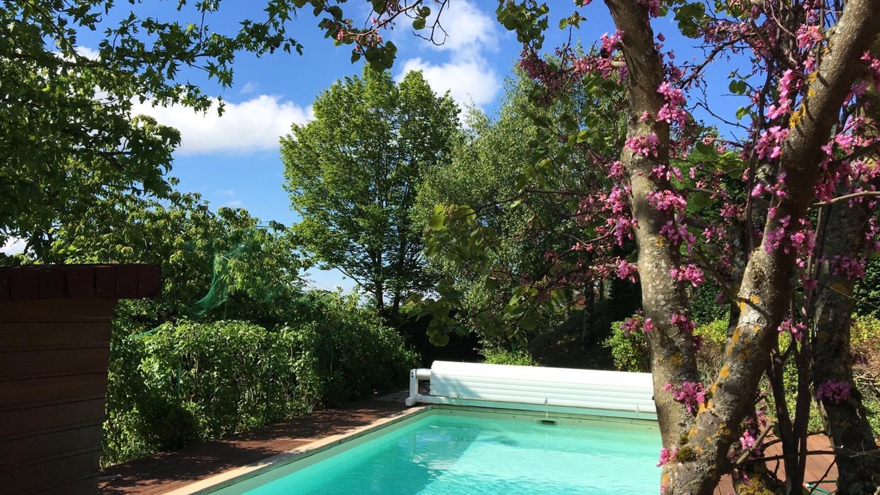 Photo of Outdoor in Maringes