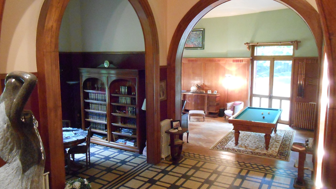 Photo of Others in Abrest