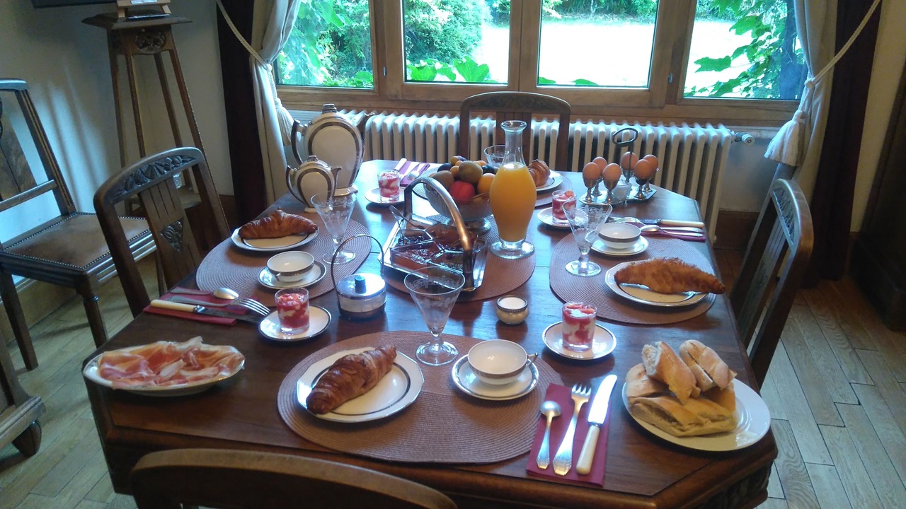 Photo of Others in Abrest