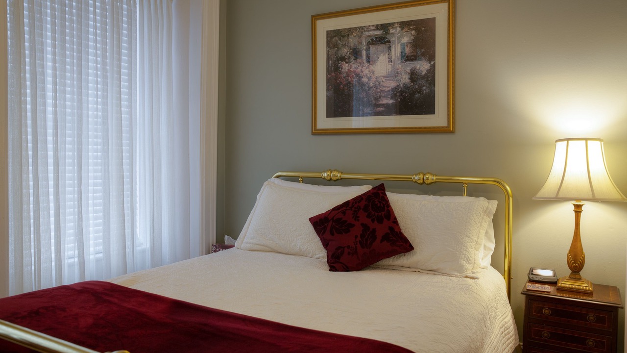 Photo of Livingroom in Brockville