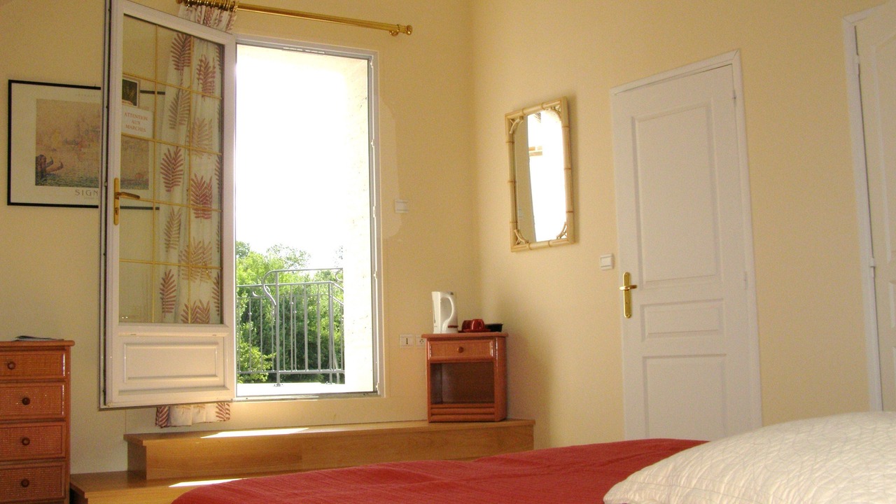 Photo of Bedroom in Donnery