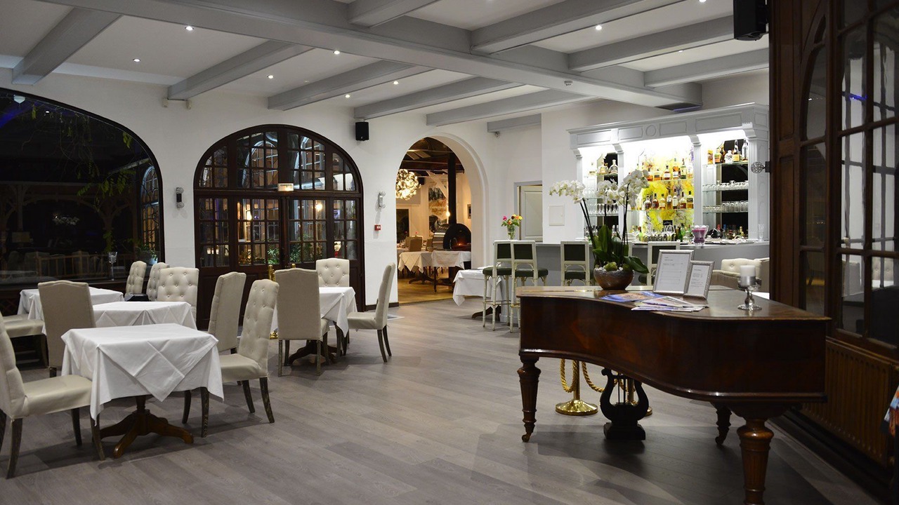 Photo of Others in Olivet