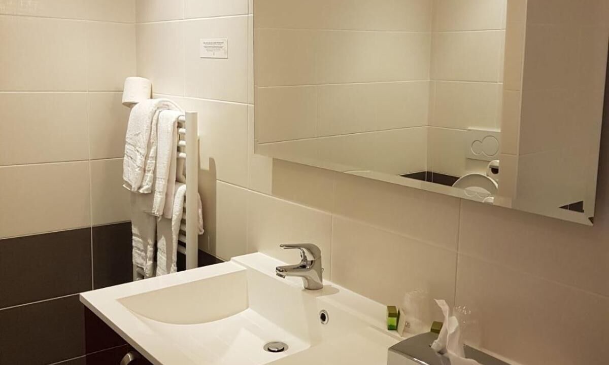 Photo of Bathroom in Olivet