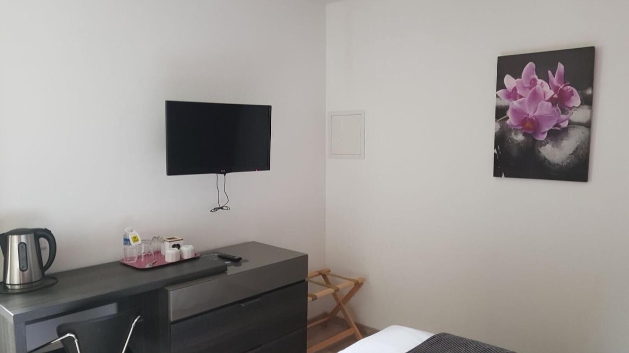 Photo of Others in Olivet