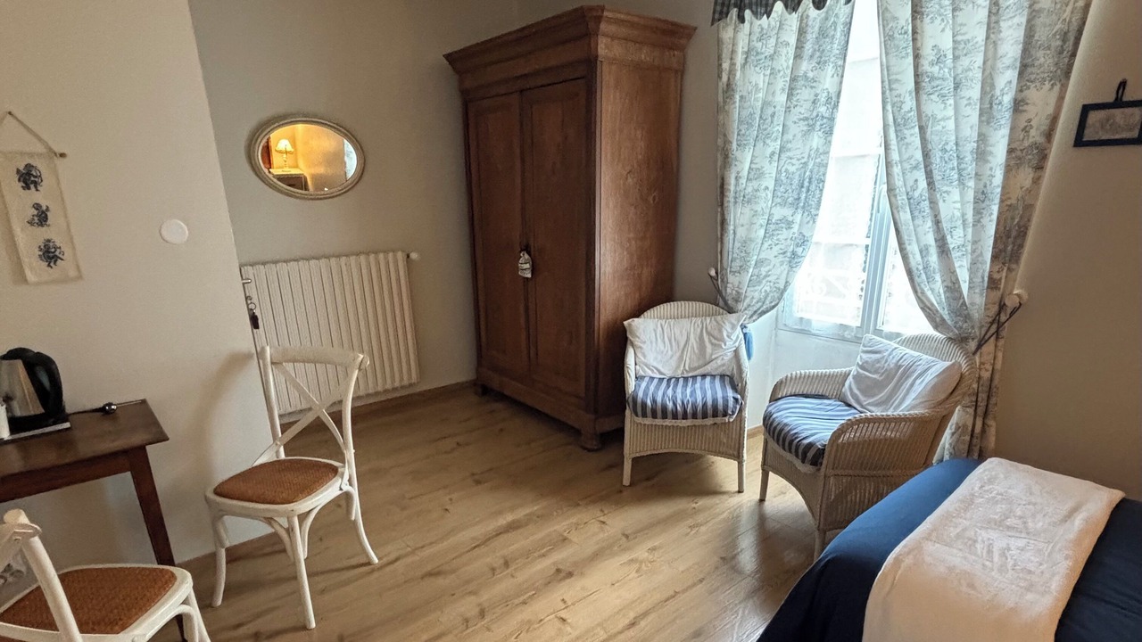 Photo of Bedroom in Saint-Hilaire-des-Loges