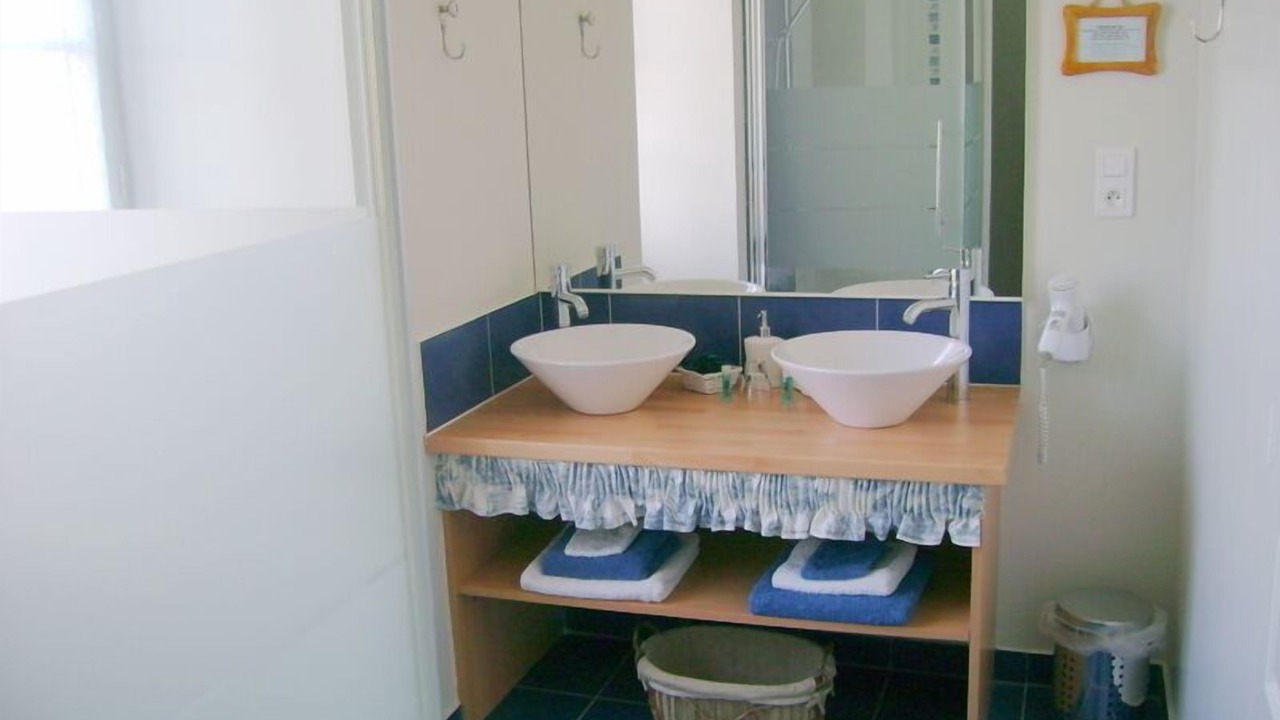 Photo of Bathroom in Saint-Hilaire-des-Loges