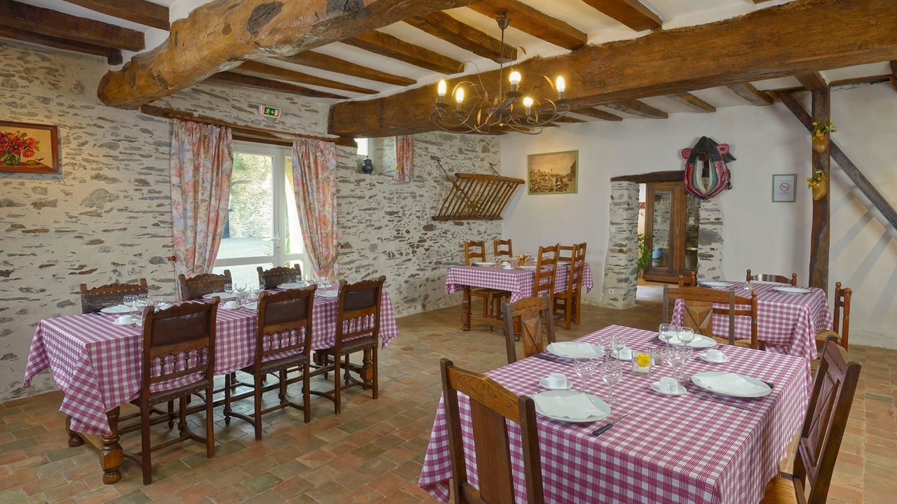 Photo of Others in Sainte-Gemme-d'Andigne