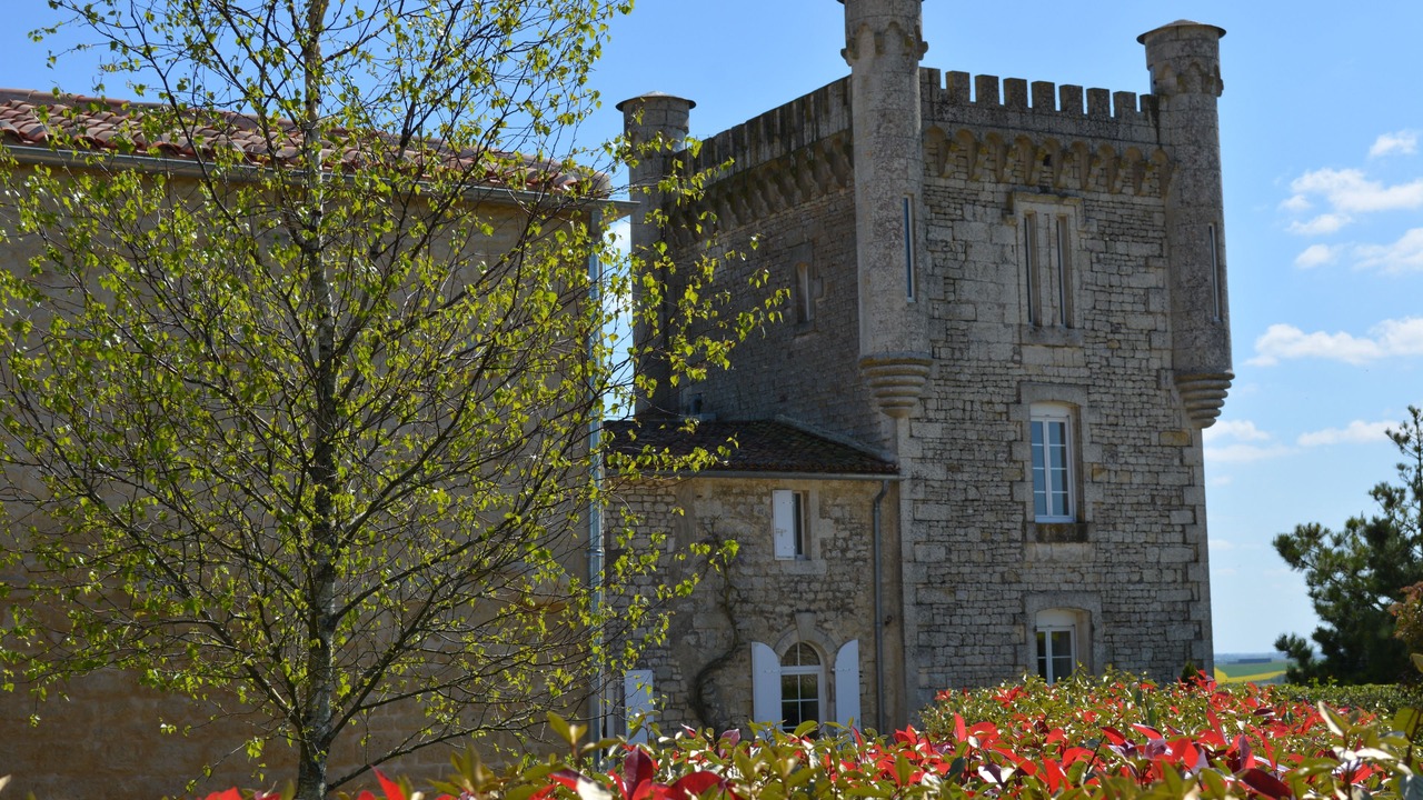 Photo of Bedroom in Longeves