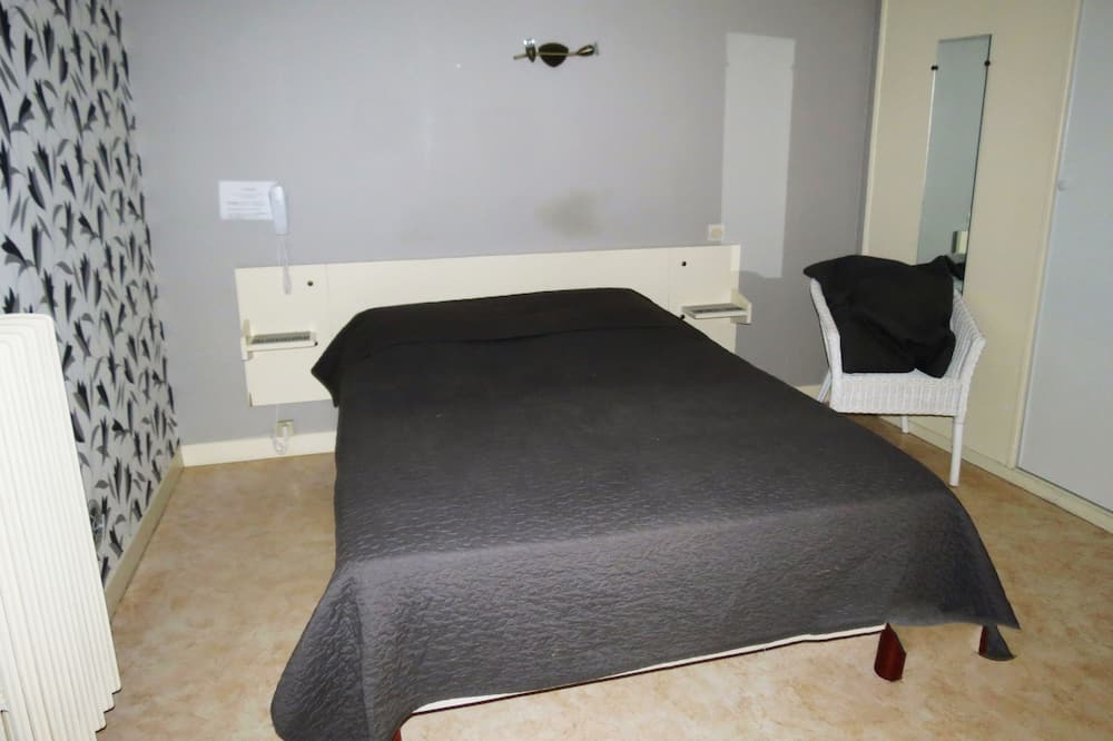 Photo of Bedroom in Bourbonne-les-Bains