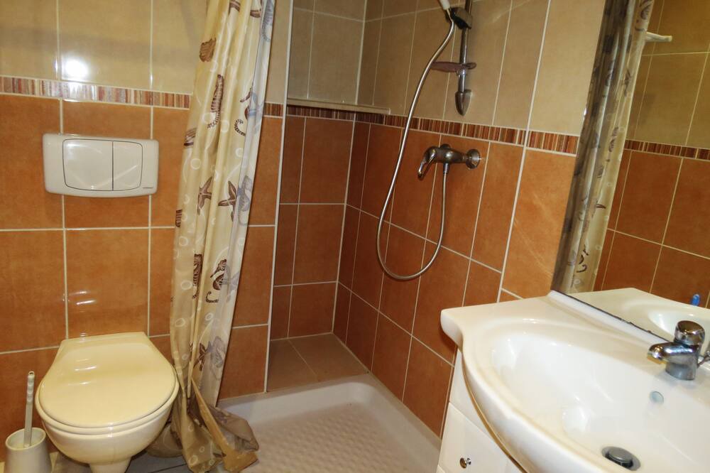 Photo of Bathroom in Bourbonne-les-Bains