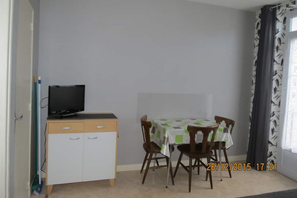 Photo of Bedroom in Bourbonne-les-Bains