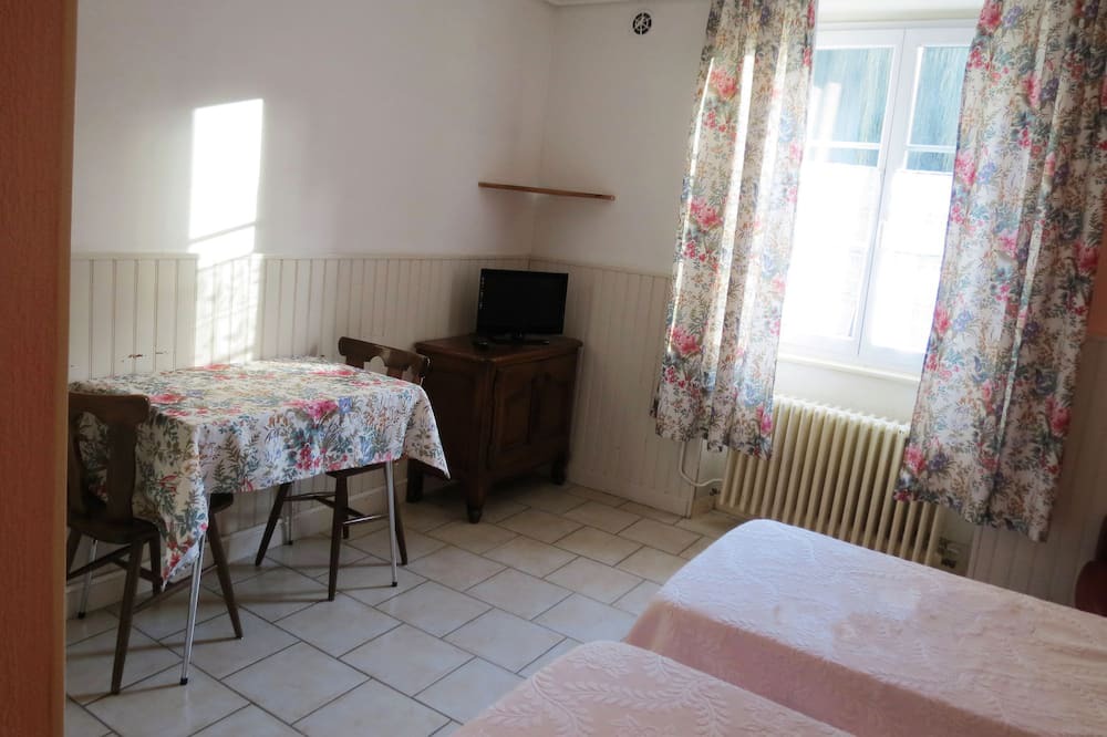 Photo of Bedroom in Bourbonne-les-Bains