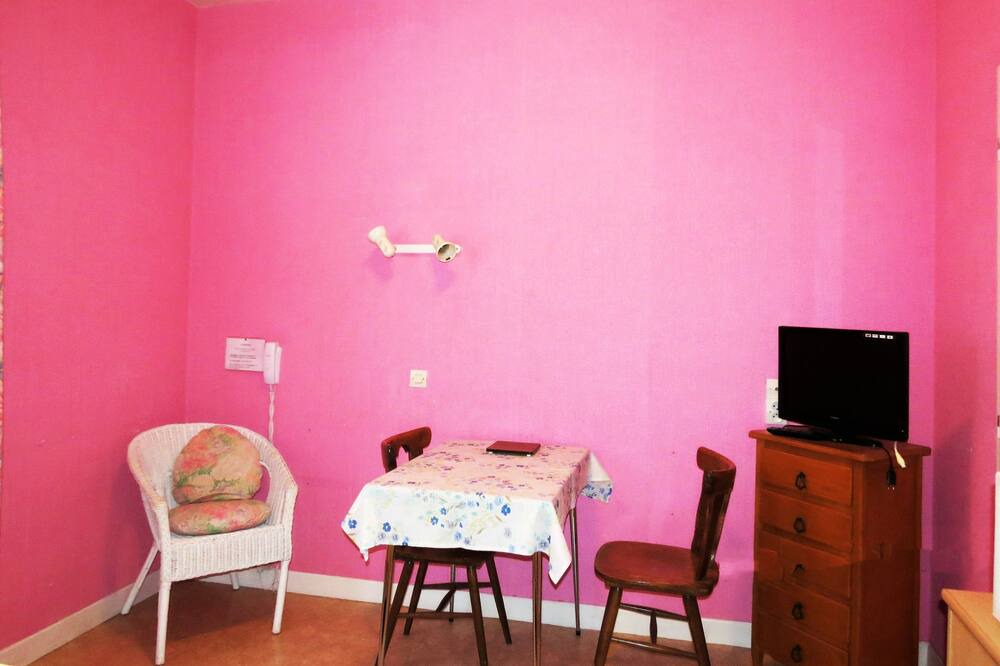 Photo of Bedroom in Bourbonne-les-Bains