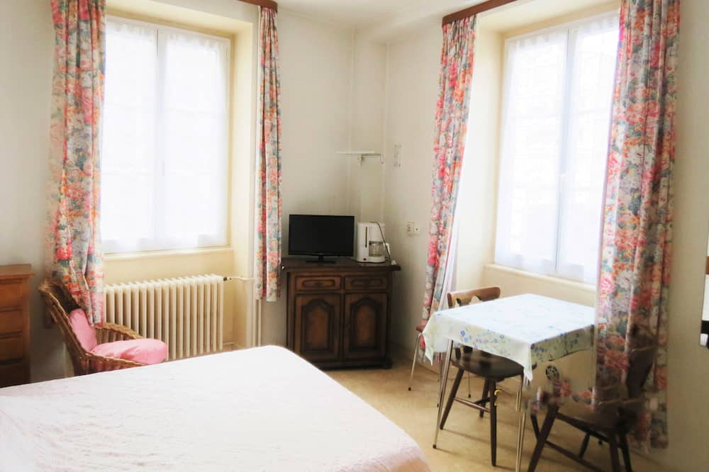 Photo of Bedroom in Bourbonne-les-Bains