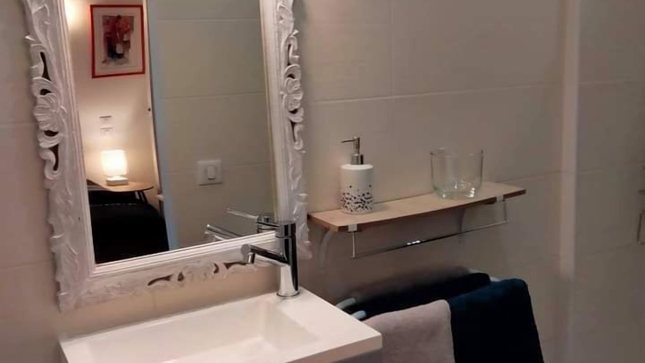 Photo of Bathroom in Rodez