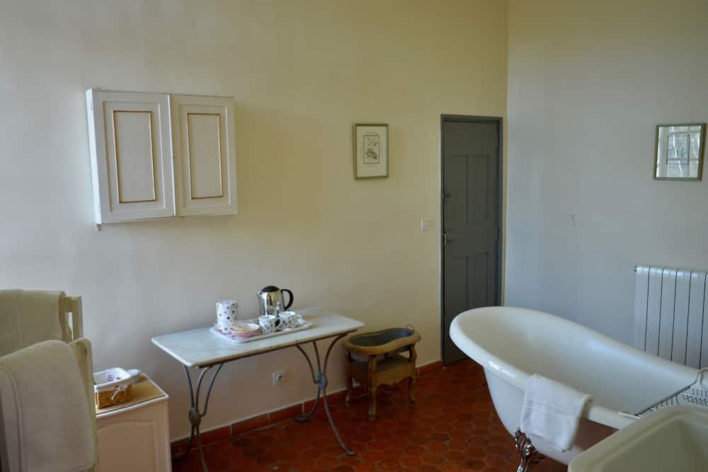 Photo of Bathroom in Esparron-de-Verdon