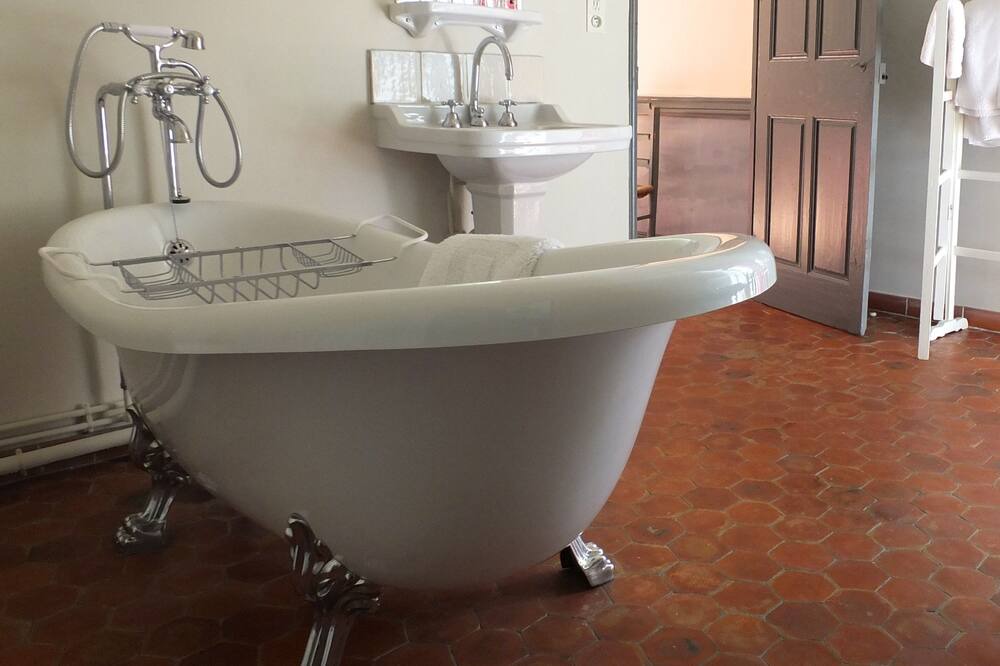 Photo of Bathroom in Esparron-de-Verdon