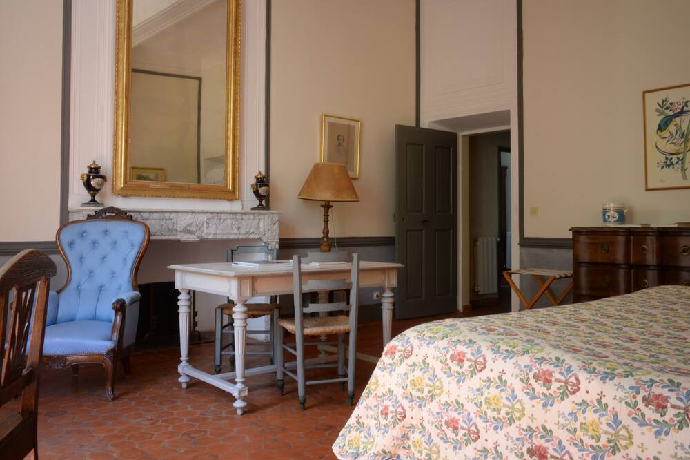 Photo of Bedroom in Esparron-de-Verdon