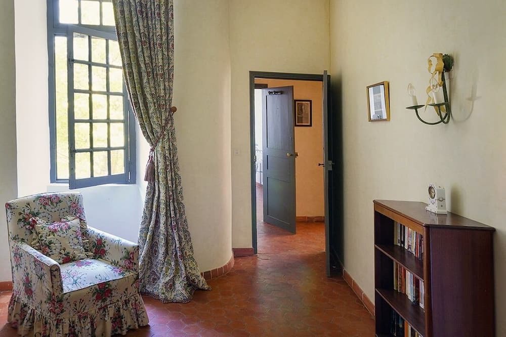 Photo of Bedroom in Esparron-de-Verdon