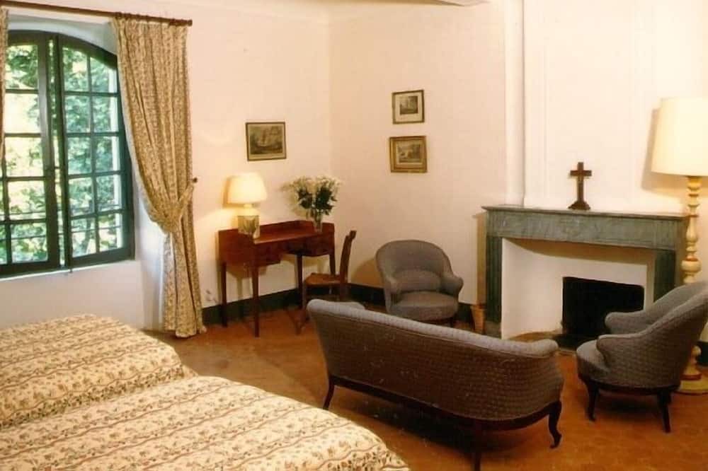 Photo of Bedroom in Esparron-de-Verdon