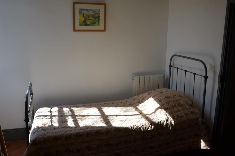 Photo of Bedroom in Esparron-de-Verdon