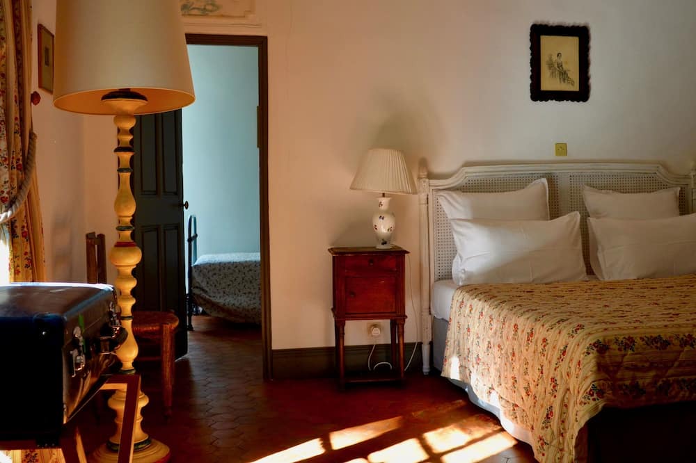 Photo of Bedroom in Esparron-de-Verdon
