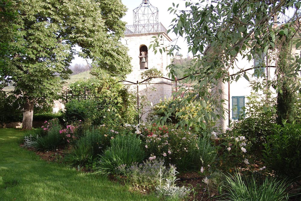 Photo of Outdoor in Esparron-de-Verdon