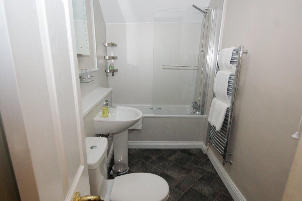 Photo of Bathroom in Borrowdale