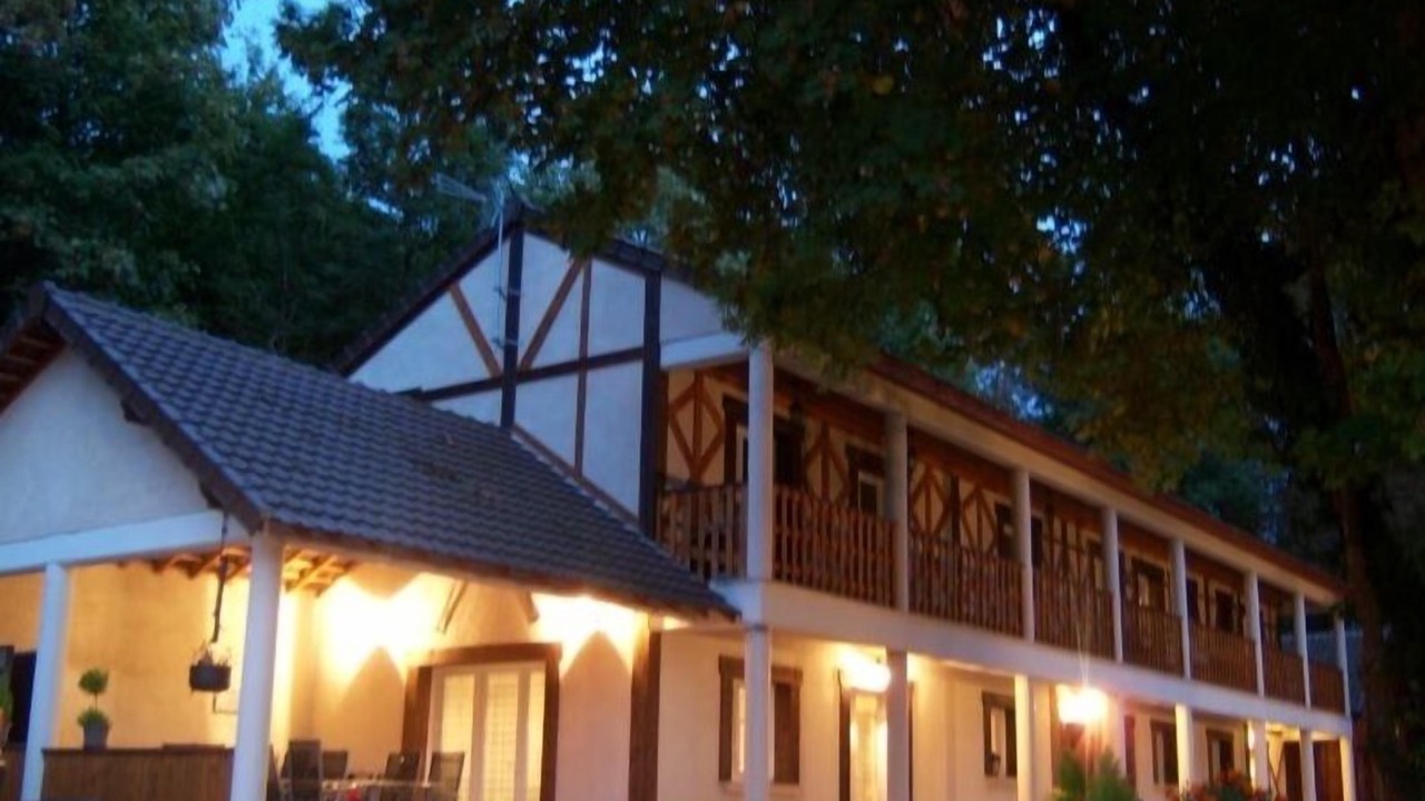 Photo of Buildings in Jalons