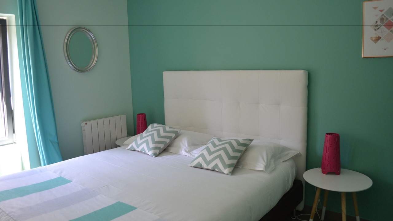 Photo of Bedroom in La Demi - Lune
