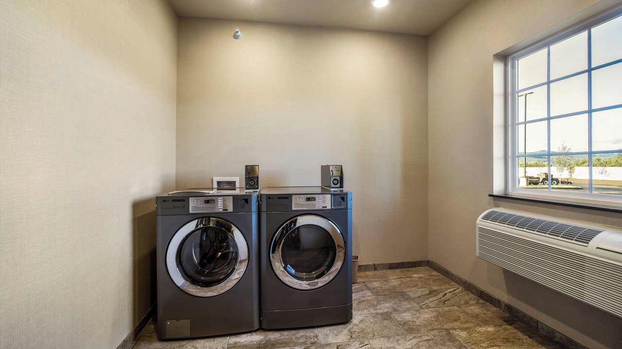 Photo of Bedroom in Victor