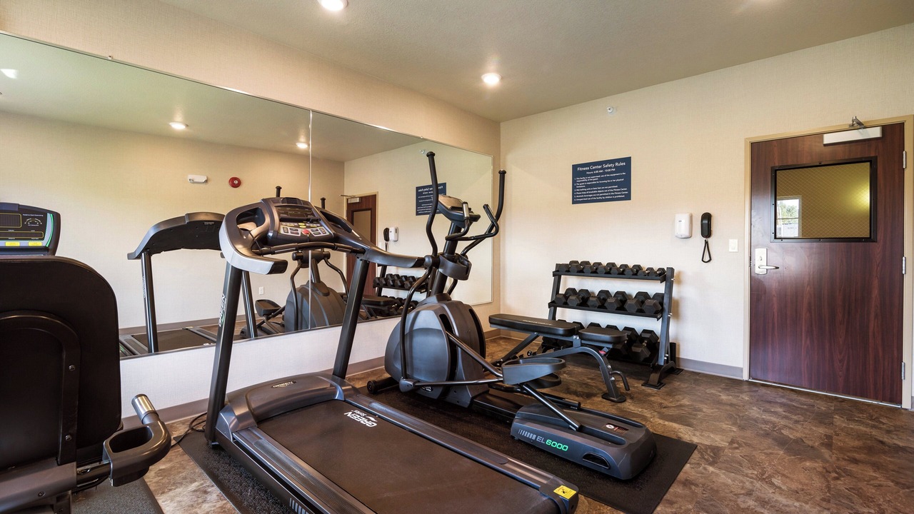 Photo of Others in Victor