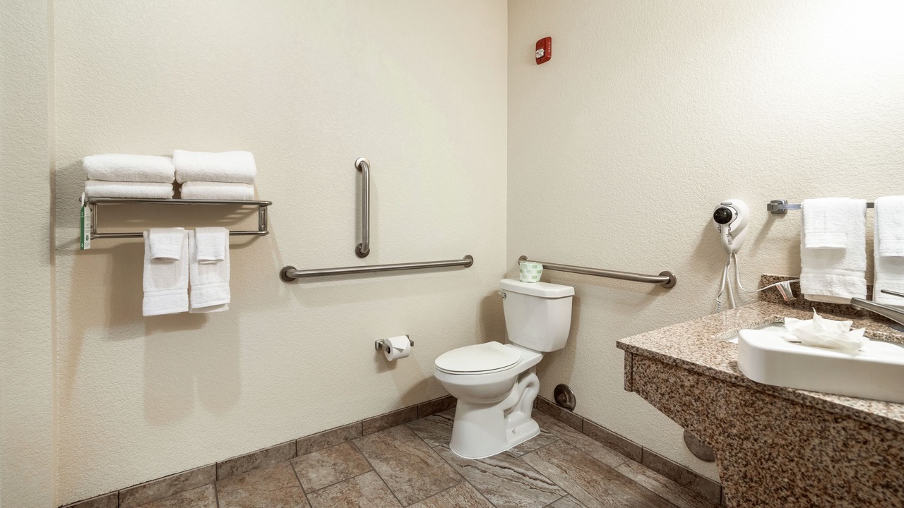 Photo of Others in Victor