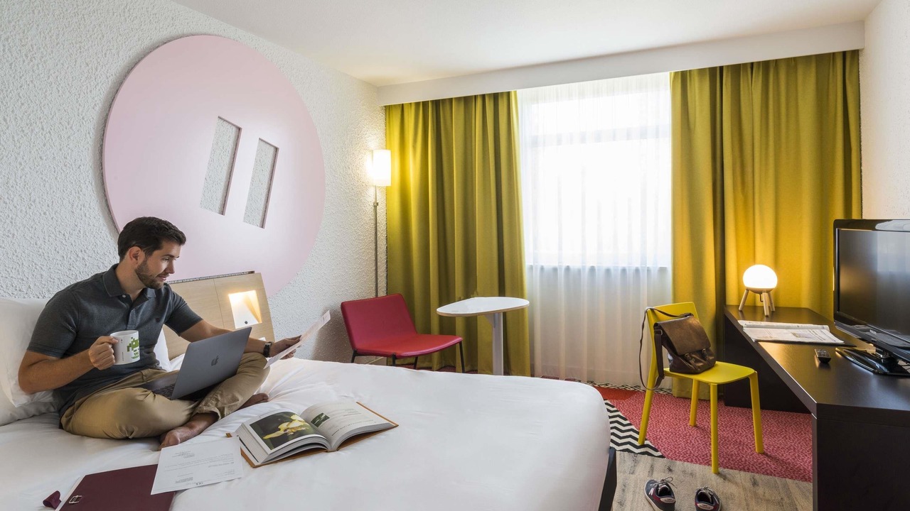 Photo of Others in Bron