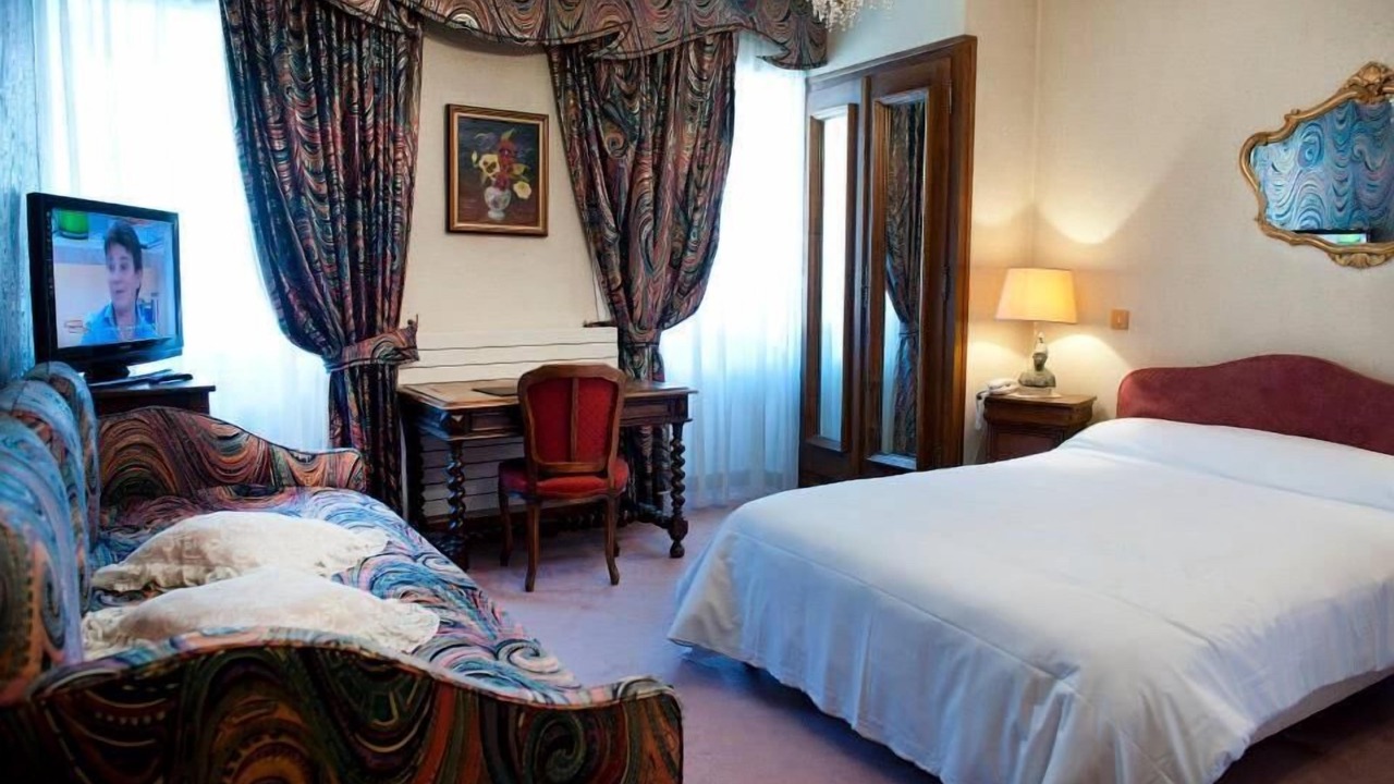 Photo of Others in Corps