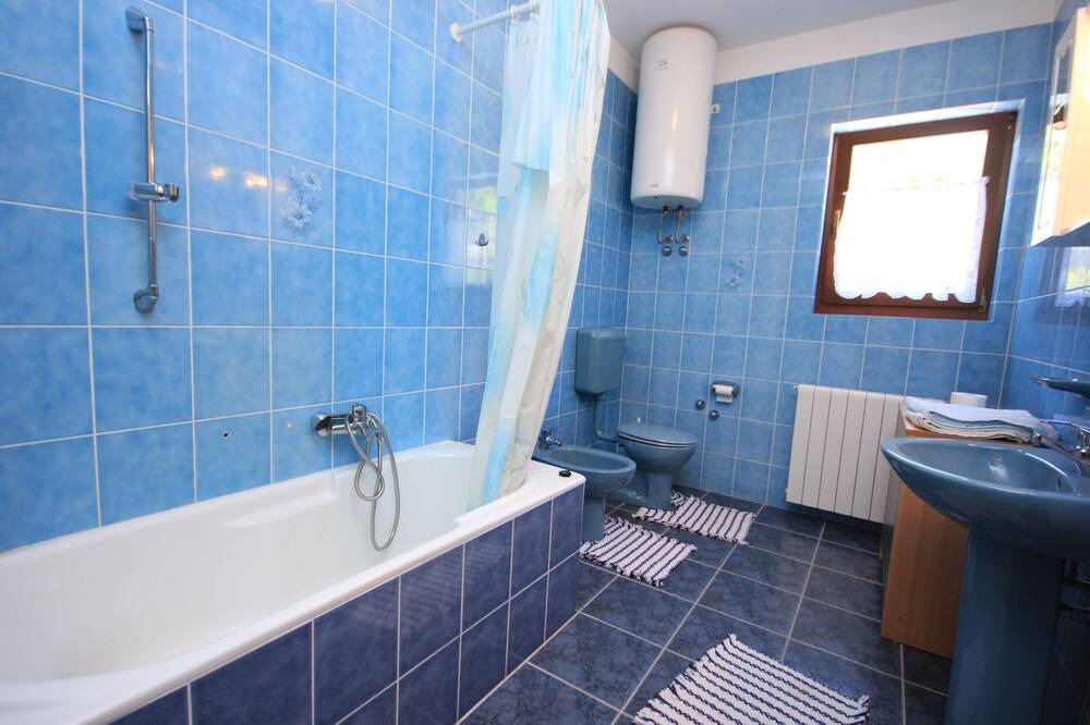 Photo of Bathroom in Liganj