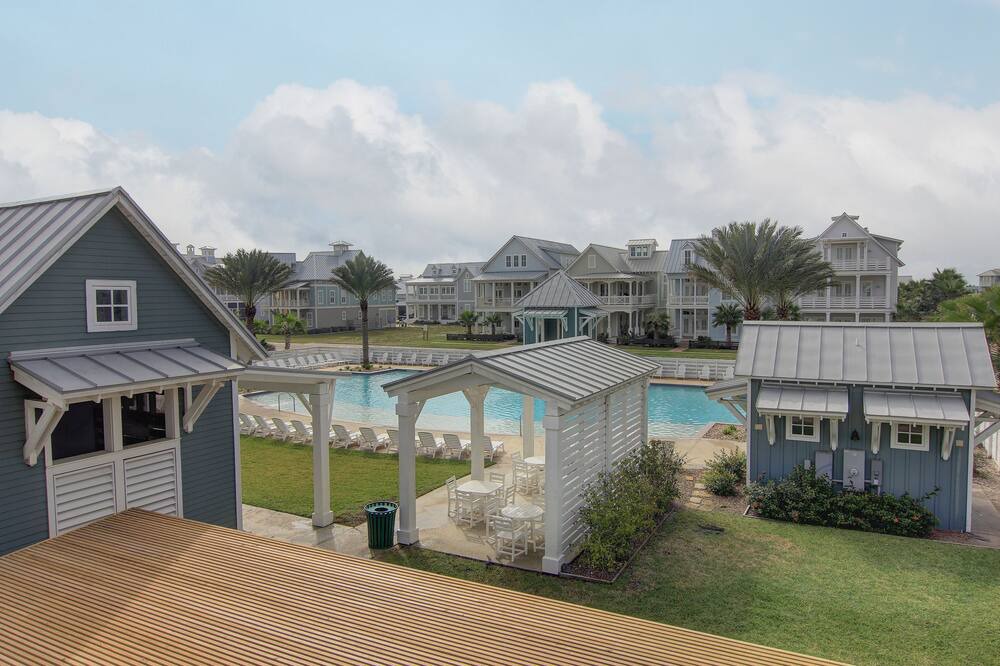 Photo of Patio Balcony in Cinnamon Shore